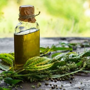 Акни - Масло од Коноп - Hemp oil